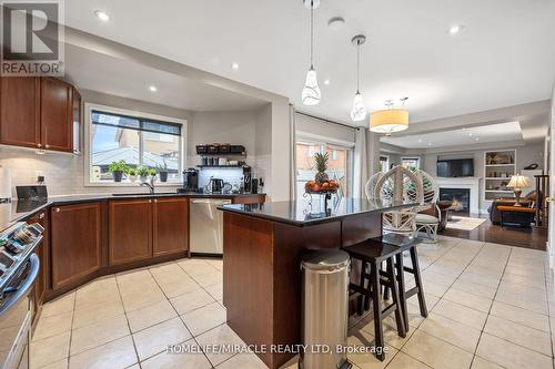 158 Valleyway Dr, Brampton, ON - Indoor Photo Showing Kitchen With Upgraded Kitchen