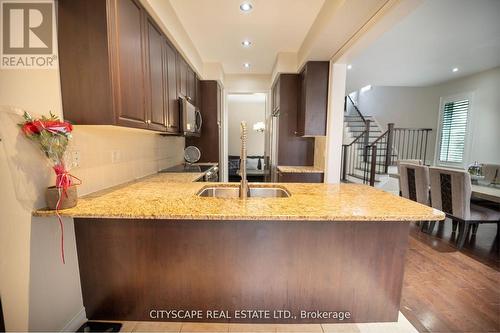 46 Losino St, Caledon, ON - Indoor Photo Showing Kitchen With Upgraded Kitchen