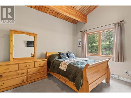 3318 Mcbride Road, Blind Bay, BC - Indoor Photo Showing Bedroom
