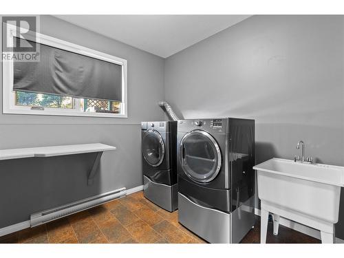 3318 Mcbride Road, Blind Bay, BC - Indoor Photo Showing Laundry Room