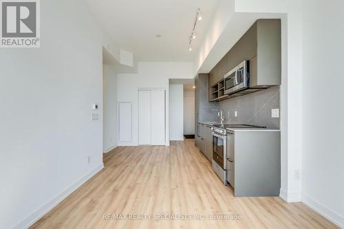 #1513 -135 East Liberty St, Toronto, ON - Indoor Photo Showing Kitchen