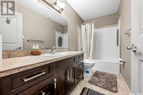 4109 Green Rose Crescent E, Regina, SK - Indoor Photo Showing Bathroom