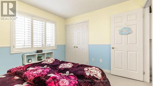 6 Viceroy Crescent, Brampton, ON - Indoor Photo Showing Bedroom