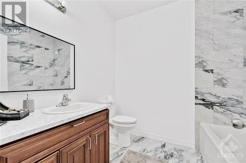 1033 Jacynthe Street, Hawkesbury, ON - Indoor Photo Showing Bathroom