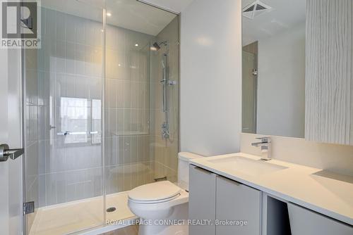 #4710 -3900 Confederation Pkwy, Mississauga, ON - Indoor Photo Showing Bathroom