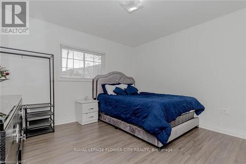 18 Greenlaw Plwy S, St. Catharines, ON - Indoor Photo Showing Bedroom