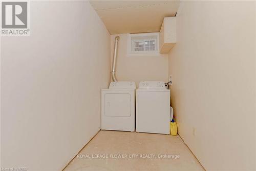 18 Greenlaw Plwy S, St. Catharines, ON - Indoor Photo Showing Laundry Room