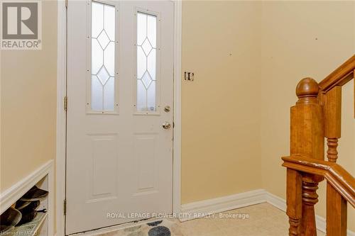 18 Greenlaw Plwy S, St. Catharines, ON - Indoor Photo Showing Other Room