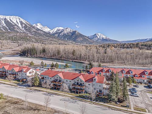 517/519 - 500 Riverside Way, Fernie, BC - Outdoor With View