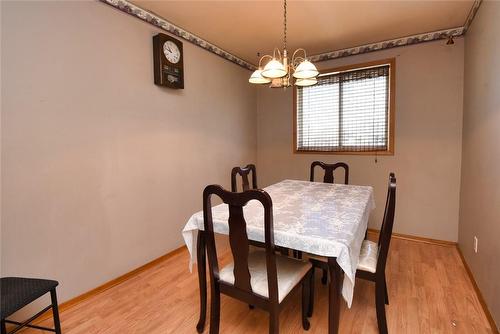 32 Arno Street, Hamilton, ON - Indoor Photo Showing Dining Room
