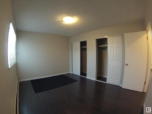 11925 102 St Nw, Edmonton, AB - Indoor Photo Showing Other Room