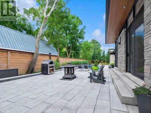 11 Woodbourne Court, Niagara-On-The-Lake, ON - Outdoor
