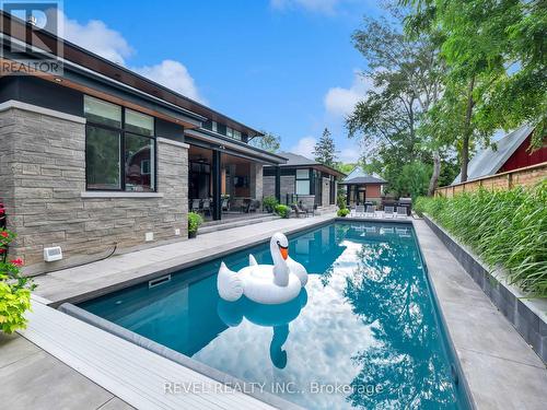 11 Woodbourne Court, Niagara-On-The-Lake, ON - Outdoor With In Ground Pool