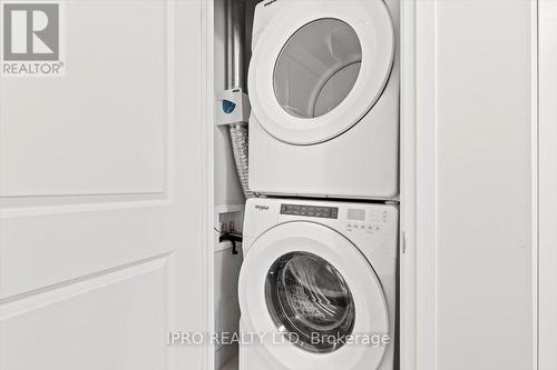16 - 261 Woodbine Avenue, Kitchener, ON - Indoor Photo Showing Laundry Room