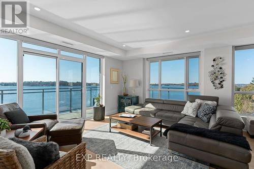 129B South St, Gananoque, ON - Indoor Photo Showing Living Room