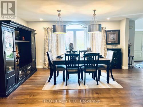 6 Edgecombe Terrace, Springwater, ON - Indoor Photo Showing Dining Room