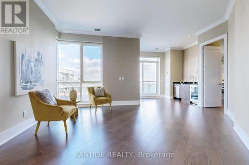 Sph09 - 1 Edgewater Drive, Toronto, ON - Indoor Photo Showing Living Room