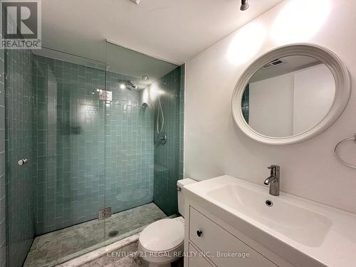 533 - 111 Elizabeth Street, Toronto (Bay Street Corridor), ON - Indoor Photo Showing Bathroom