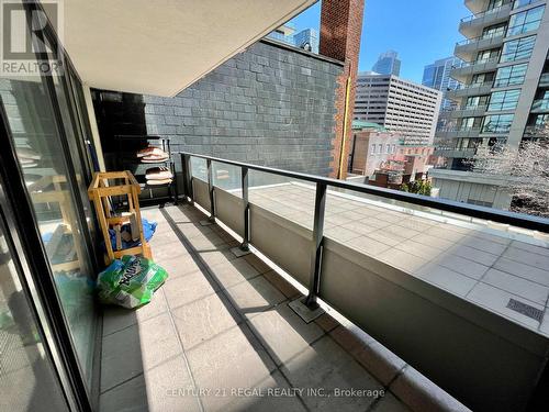 533 - 111 Elizabeth Street, Toronto (Bay Street Corridor), ON - Outdoor With Balcony With Exterior