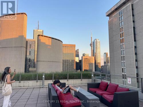 533 - 111 Elizabeth Street, Toronto (Bay Street Corridor), ON - Outdoor With Deck Patio Veranda