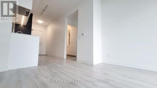 1511 - 33 Helendale Avenue, Toronto, ON - Indoor Photo Showing Other Room