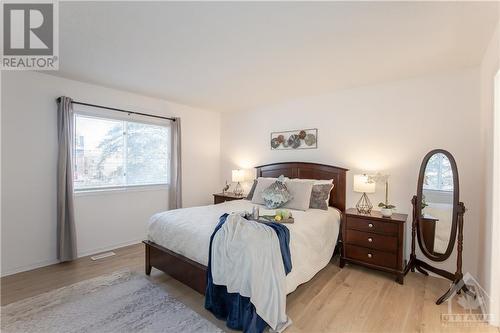 Primary Bedroom - 1 Furlong Crescent, Ottawa, ON - Indoor Photo Showing Bedroom