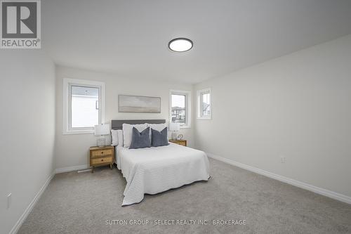 1902 Fountain Grass Drive, London, ON - Indoor Photo Showing Bedroom