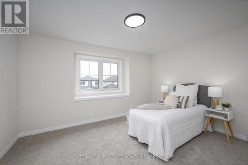 1902 Fountain Grass Drive, London, ON - Indoor Photo Showing Bedroom