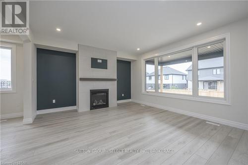 1902 Fountain Grass Drive, London, ON - Indoor With Fireplace
