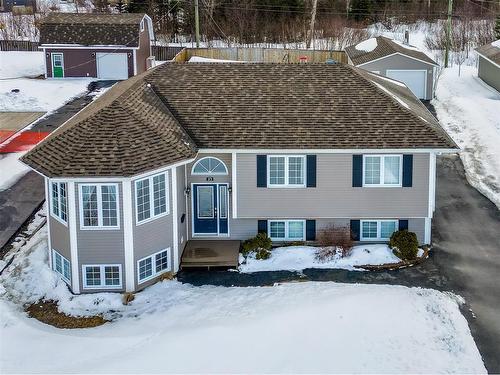 27 Henley Street, Gander, NL 