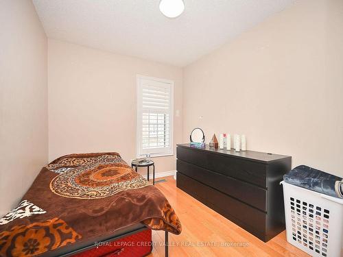 219-5030 Heatherleigh Ave N, Mississauga, ON - Indoor Photo Showing Bedroom