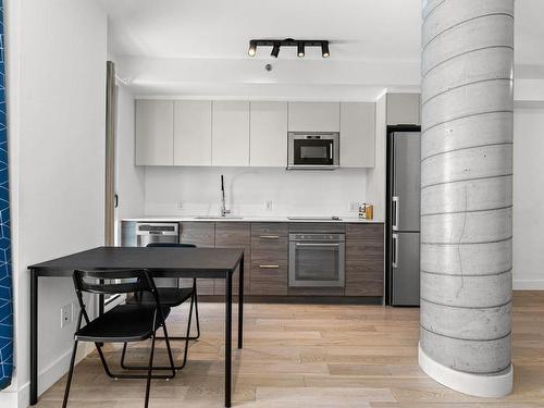 Dining room - 206-85 Rue De Castelnau O., Montréal (Villeray/Saint-Michel/Parc-Extension), QC - Indoor Photo Showing Kitchen