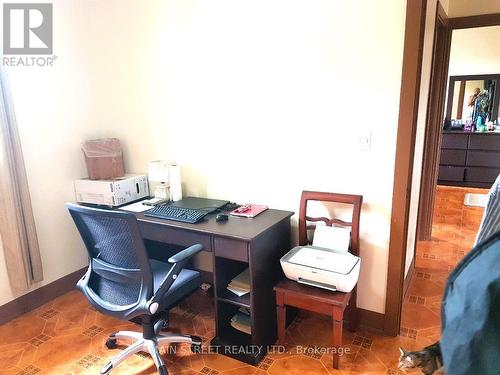 1 Puntarenas-Golfito Street, Costa Rica, ON - Indoor Photo Showing Office