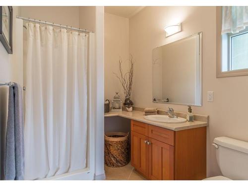 3475 Henry Rd, Chemainus, BC - Indoor Photo Showing Bathroom