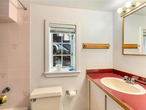 149 Barkley Terr, Oak Bay, BC - Indoor Photo Showing Bathroom