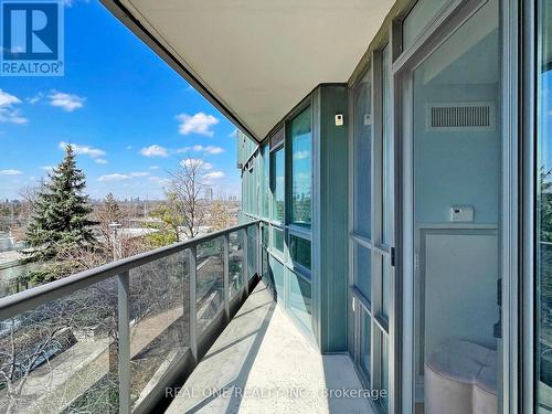 #528 -25 Greenview Ave, Toronto, ON - Outdoor With View With Exterior