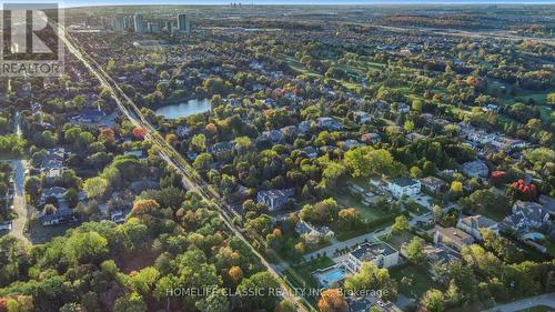 8 Thornbank Road N, Vaughan, ON 