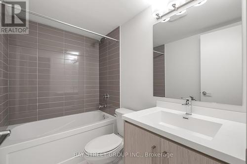 60 - 31 Honeycrisp Crescent, Vaughan, ON - Indoor Photo Showing Bathroom