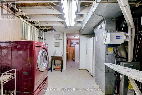 274 Bartley Bull Pkwy, Brampton, ON - Indoor Photo Showing Laundry Room