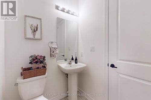 1541 Prentice Road, Innisfil, ON - Indoor Photo Showing Bathroom