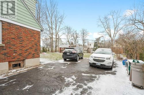 496 Carlton St, St. Catharines, ON - Outdoor