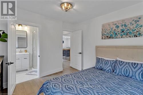 21 Oriole Road, Kawartha Lakes, ON - Indoor Photo Showing Bedroom