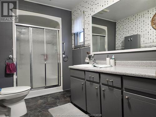 74 Lemuel Street, Thamesville, ON - Indoor Photo Showing Bathroom