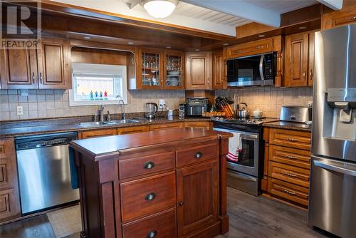 3 Jacob'S Lane, Fogo Island (Joe Batts Arm), NL - Indoor Photo Showing Kitchen With Double Sink