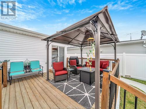 11 Maple, Mcgregor, ON - Outdoor With Deck Patio Veranda With Exterior