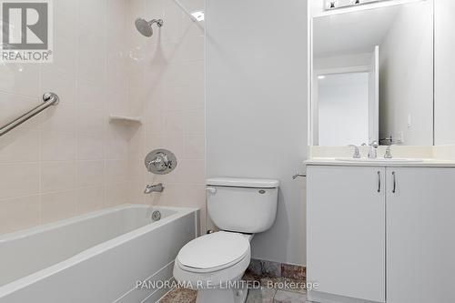 507 - 9 Burnhamthorpe Crescent, Toronto, ON - Indoor Photo Showing Bathroom