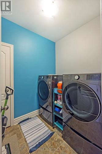 19 Kantor Court, St. Thomas, ON - Indoor Photo Showing Laundry Room