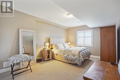 434555 4Th Line, Amaranth, ON - Indoor Photo Showing Bedroom