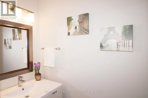 #62 -2070 Meadowgate Blvd, London, ON - Indoor Photo Showing Bathroom