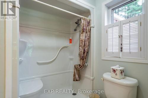 9680 Plank Road, Bayham, ON - Indoor Photo Showing Bathroom